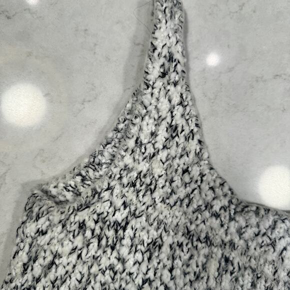 Bella Luxx Cropped Marled Knit Tank Top Black White Women's Small Minimalist - Picture 5 of 12